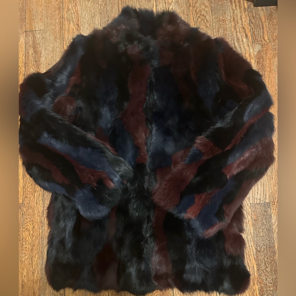 525 America Fur Coat - Picture 2 of 11